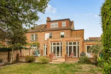 Fitzjohn Avenue Barnet EN5 photo 2