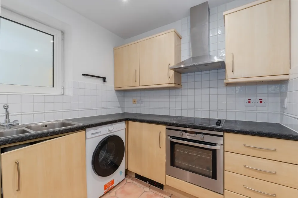 Boardwalk Place, E14 photo 3