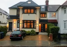 Cranbourne Gardens London NW11 photo 2