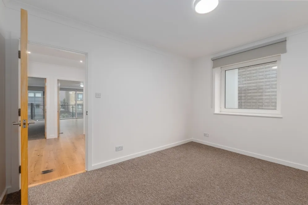 Boardwalk Place, E14 photo 6