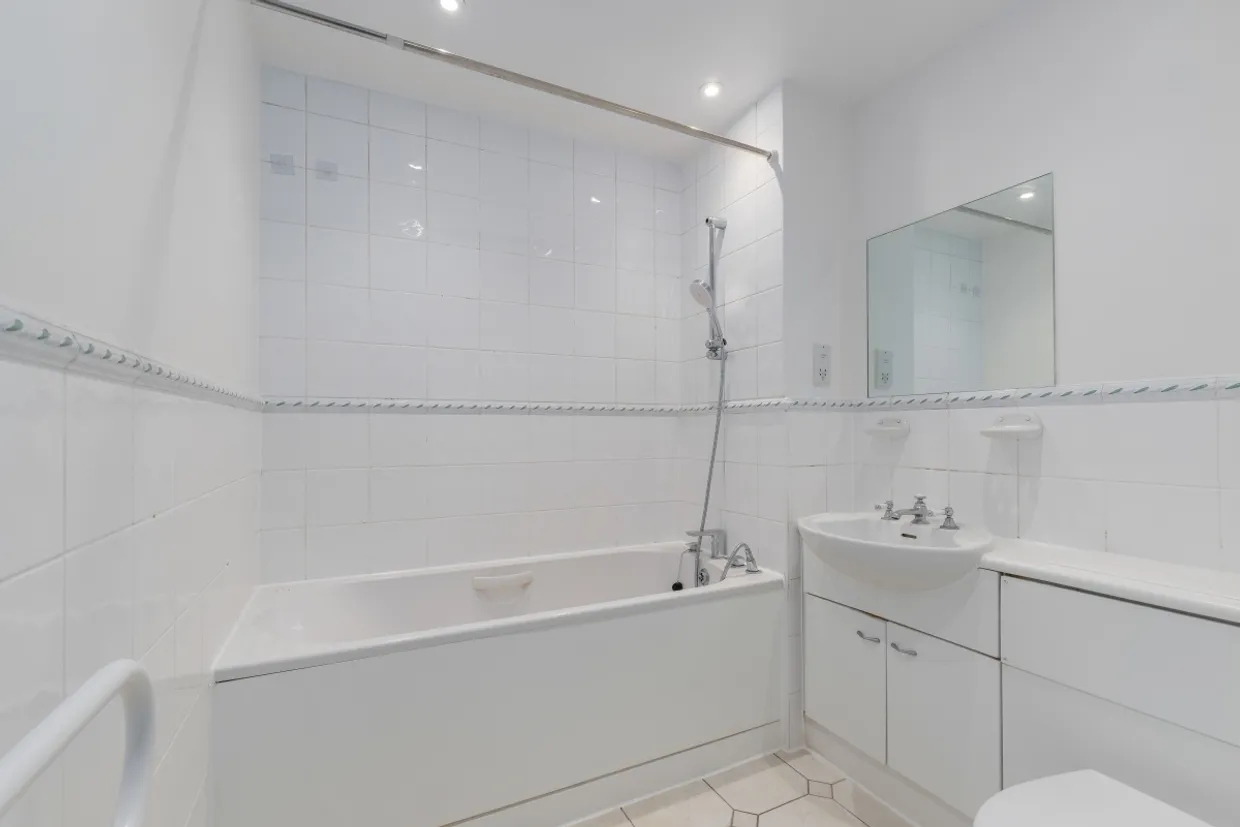 Boardwalk Place, E14 photo 7