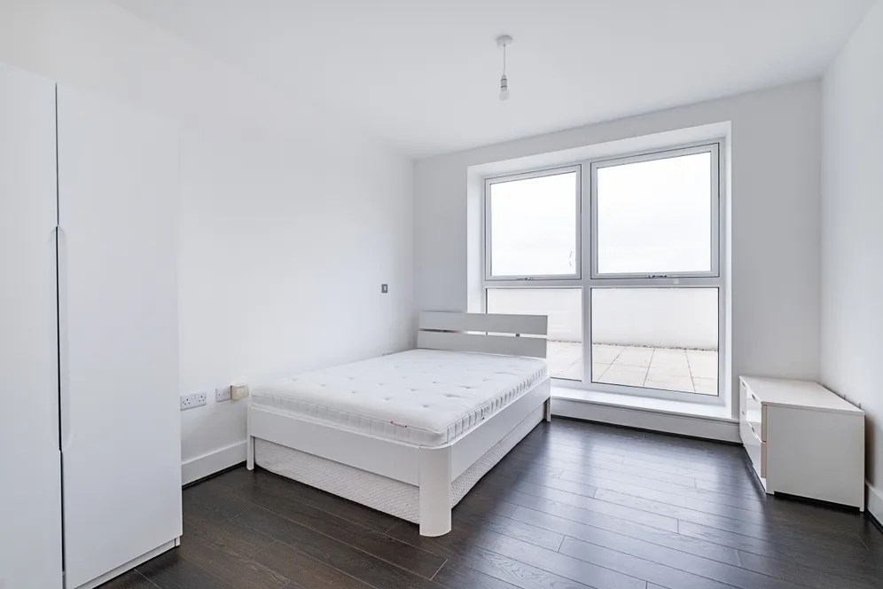 Coombe Lane London SW20 photo 7