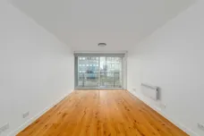Boardwalk Place, E14 photo 8