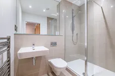 Coombe Lane London SW20 photo 9
