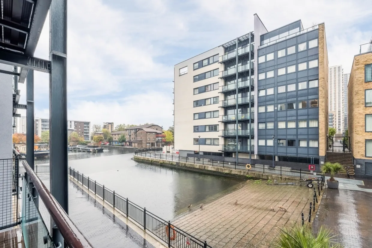 Boardwalk Place, E14 photo 11