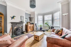Fitzjohn Avenue Barnet EN5 photo 14