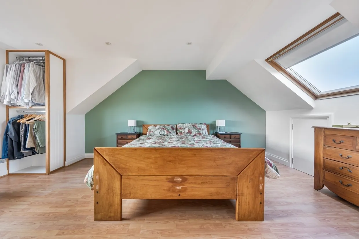 Fitzjohn Avenue Barnet EN5 photo 19