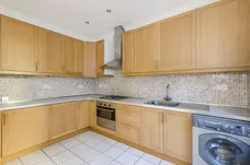 Bedford Hill Balham SW12 photo 2