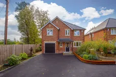 Lower Hampton Road, Sunbury-on-Thames, TW16 photo 2