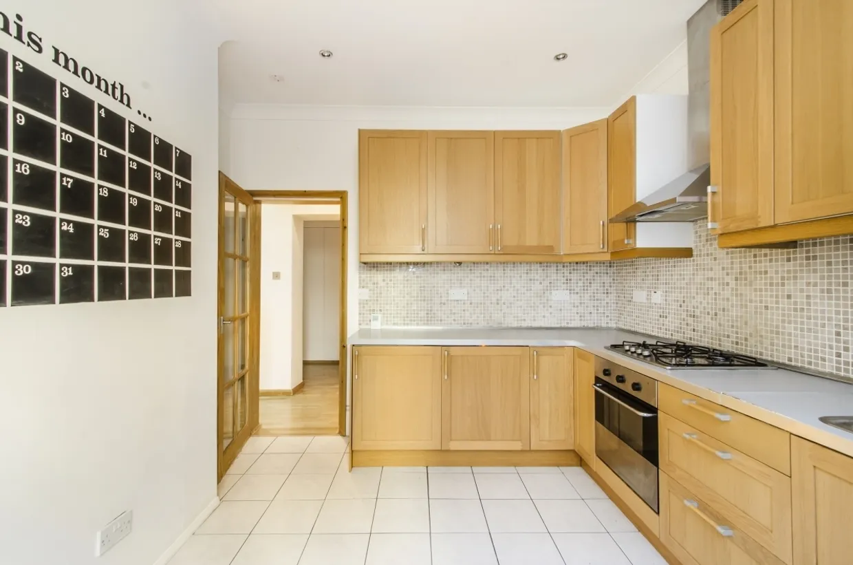 Bedford Hill Balham SW12 photo 3