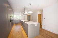 Lower Hampton Road, Sunbury-on-Thames, TW16 photo 4