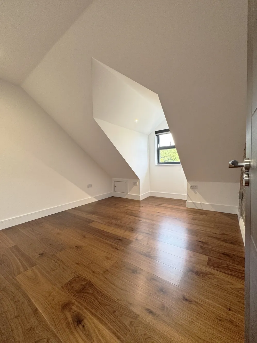 Garratt Lane London SW17 photo 9