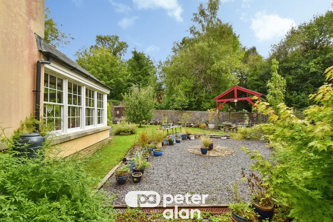 Property photo 33