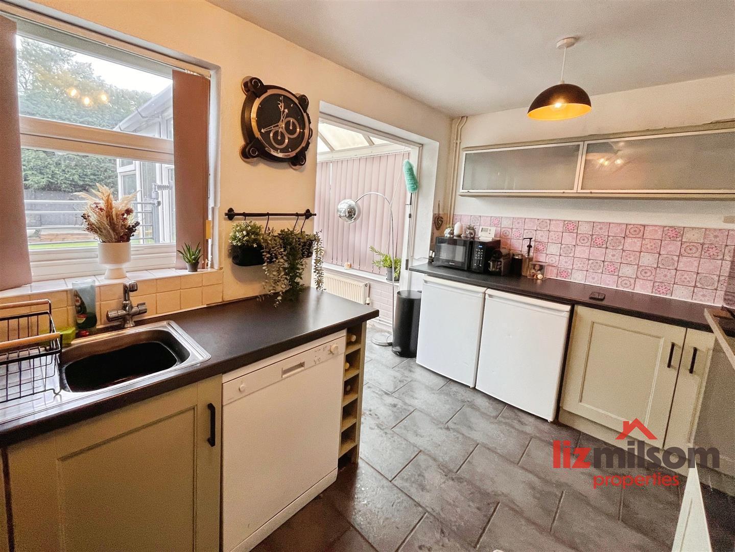 Falcon Way, Woodville, Swadlincote Image 3