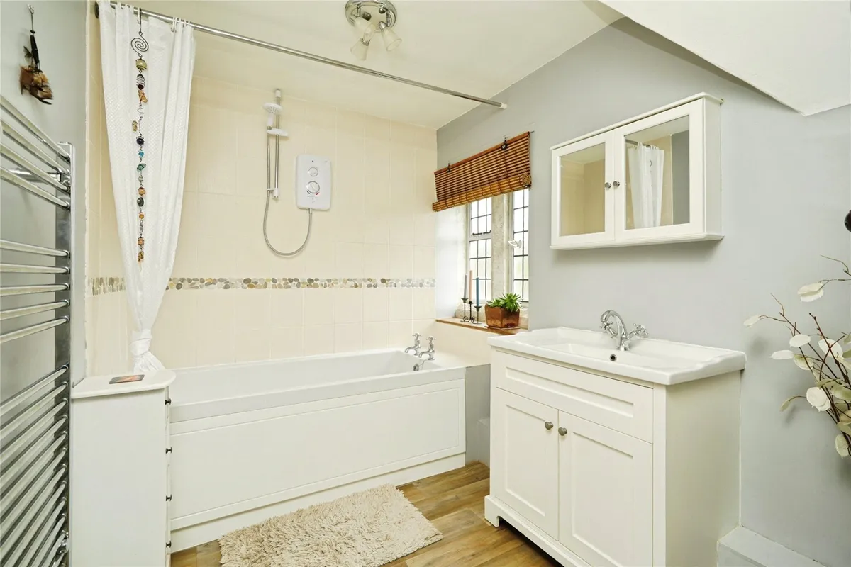 Bulls Close, Filkins, Lechlade, Oxfordshire, GL7