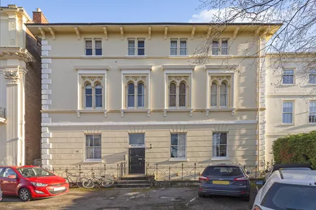 104 Bath Road, Cheltenham, GL53