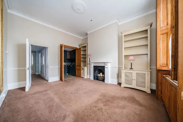 Denbigh Street, London, SW1V photo 3