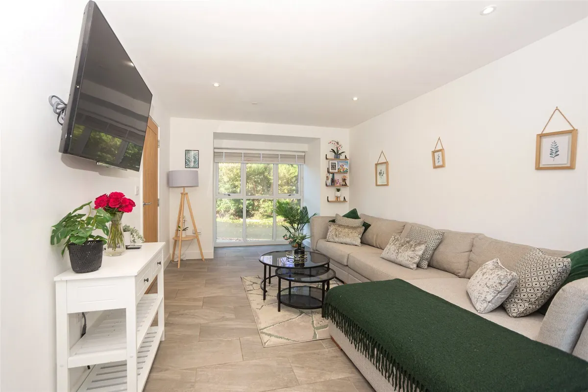 Lletroed Fawr, Penysarn, Isle of Anglesey, LL69