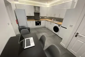 Main property image