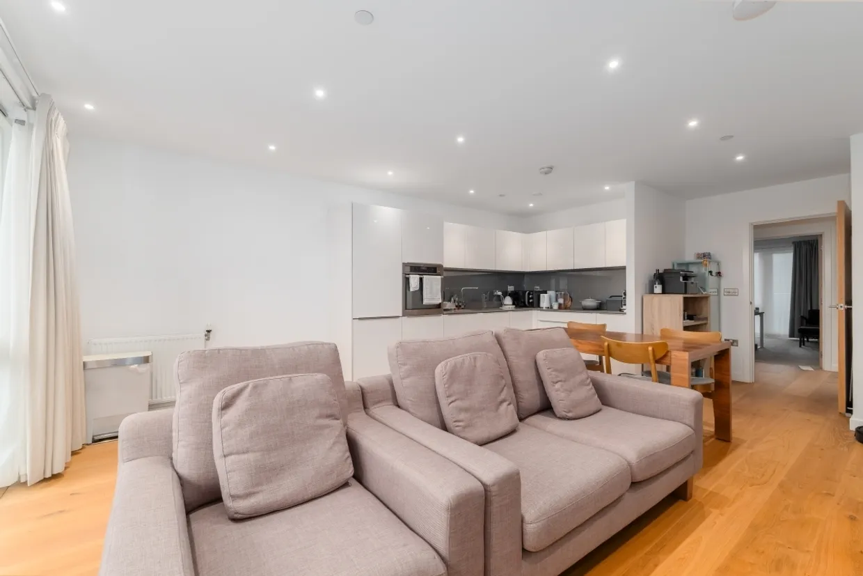 Turnberry Quay, E14 photo 2