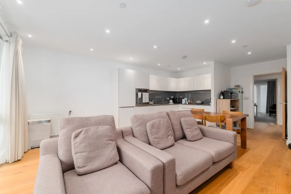 Turnberry Quay, E14 photo 2