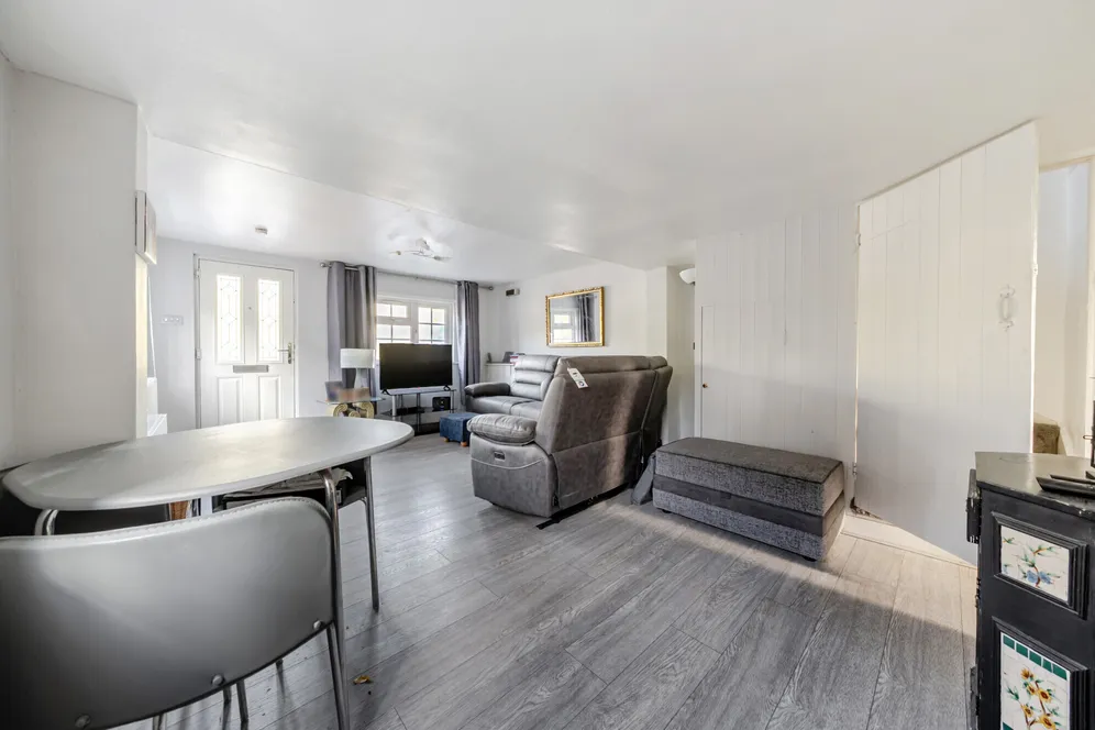 Copthall Green, Waltham Abbey, EN9 photo 3