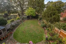 Bushy Park Gardens, Teddington, TW11 photo 11