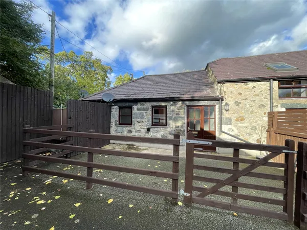 Rowen, Conwy, LL32