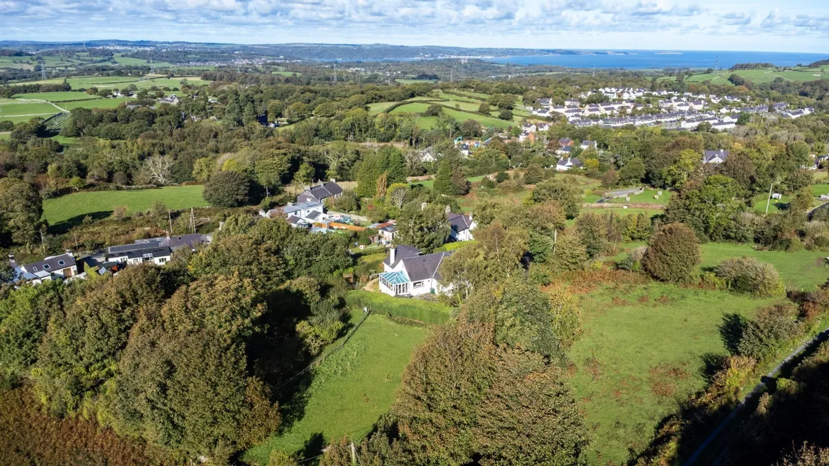 Dob, Tregarth, Bangor, Gwynedd, LL57