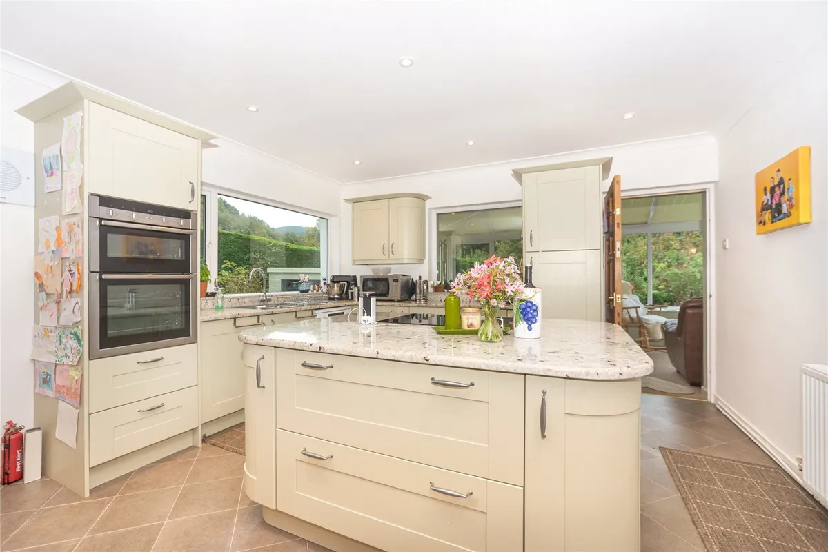 Dob, Tregarth, Bangor, Gwynedd, LL57
