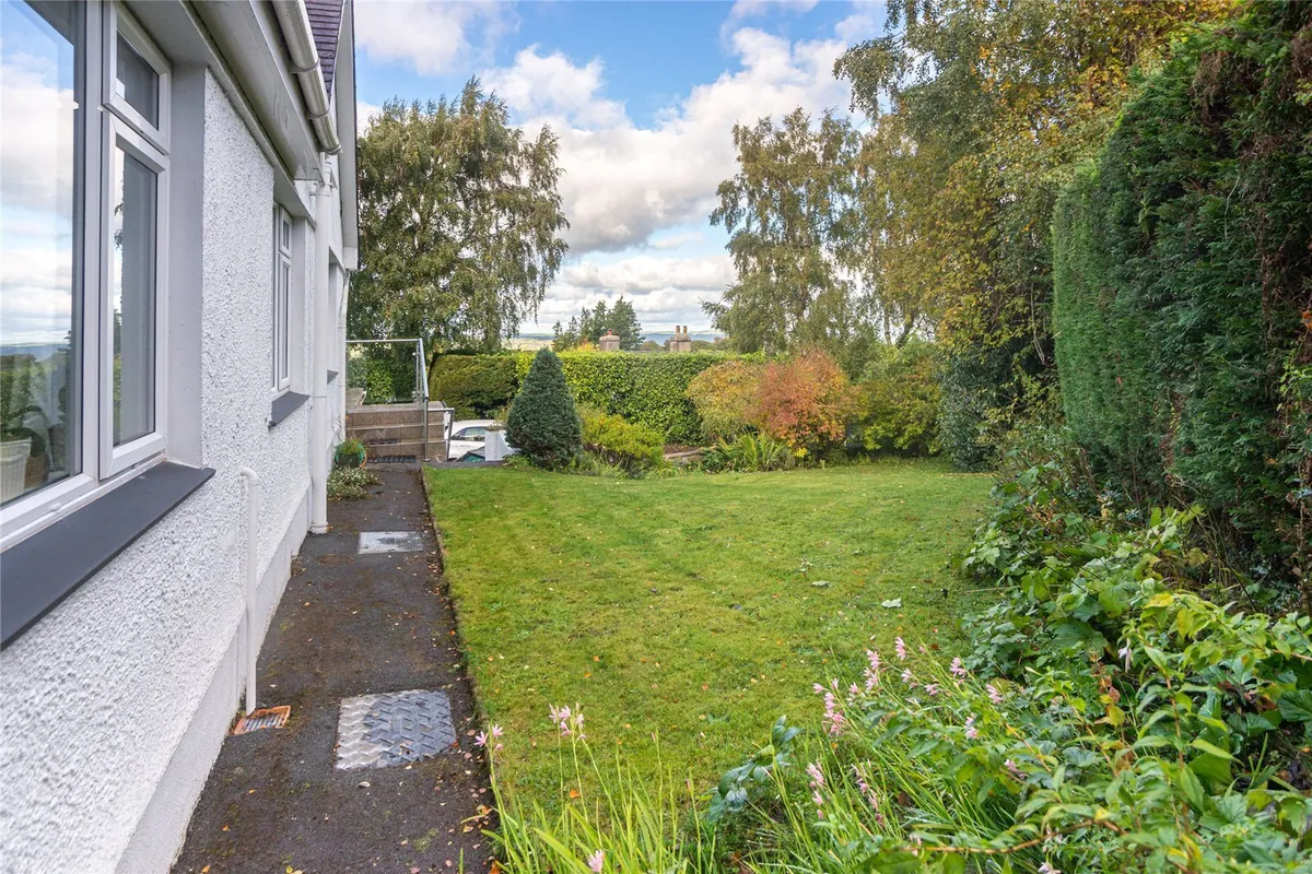 Dob, Tregarth, Bangor, Gwynedd, LL57