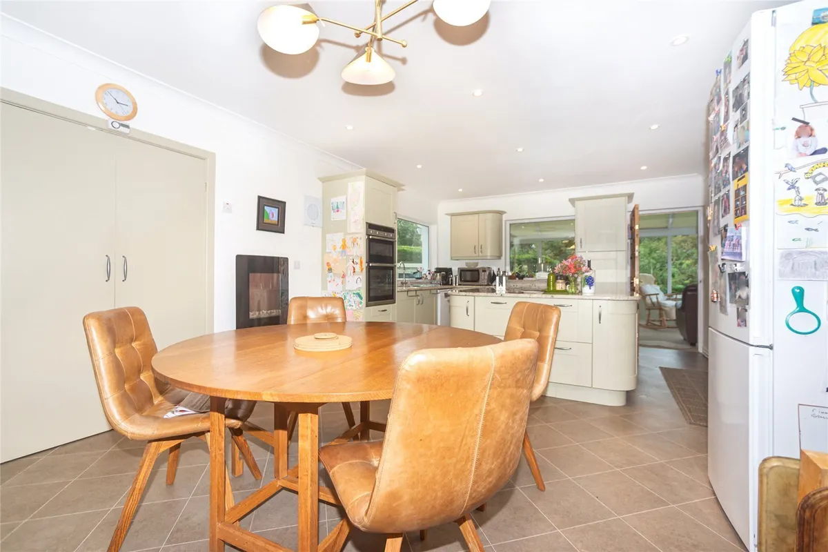 Dob, Tregarth, Bangor, Gwynedd, LL57