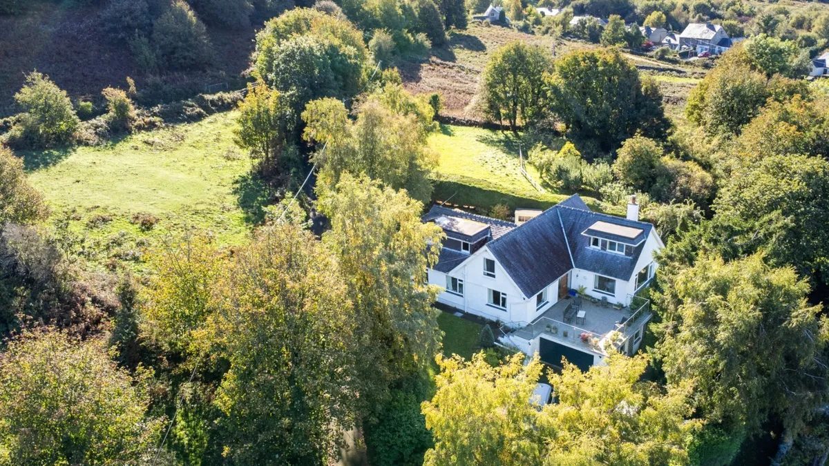 Dob, Tregarth, Bangor, Gwynedd, LL57