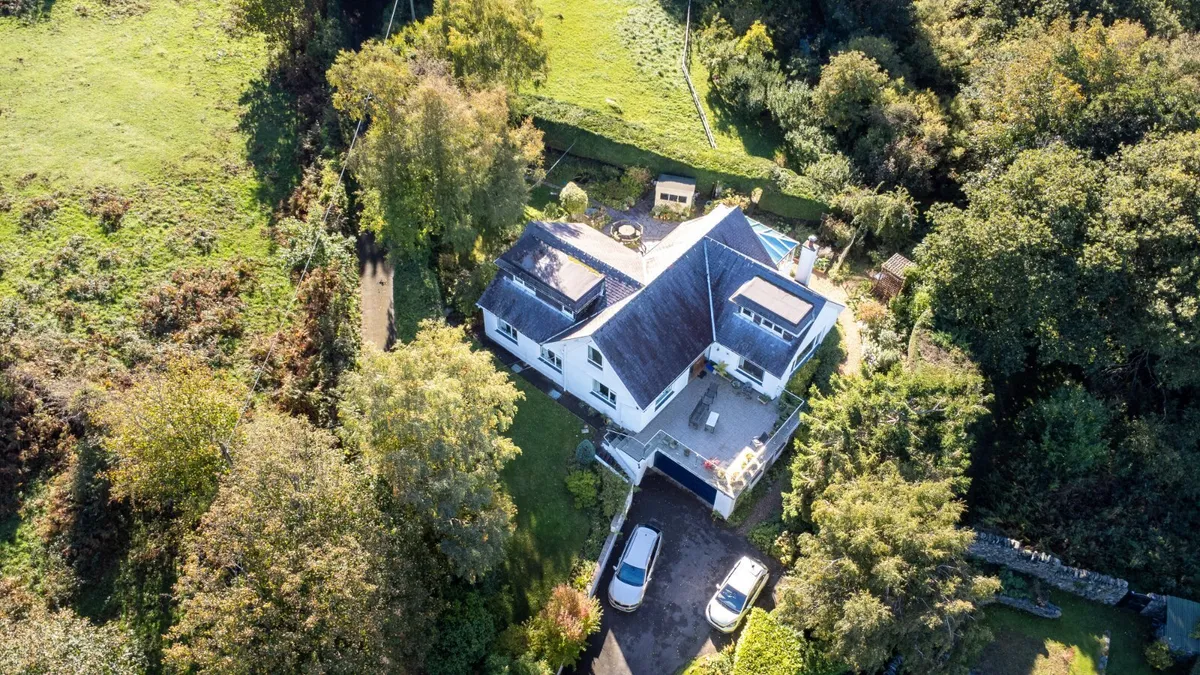 Dob, Tregarth, Bangor, Gwynedd, LL57