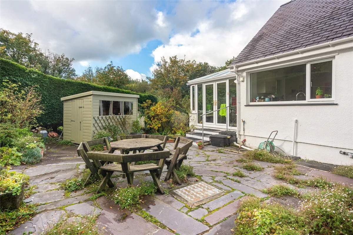 Dob, Tregarth, Bangor, Gwynedd, LL57