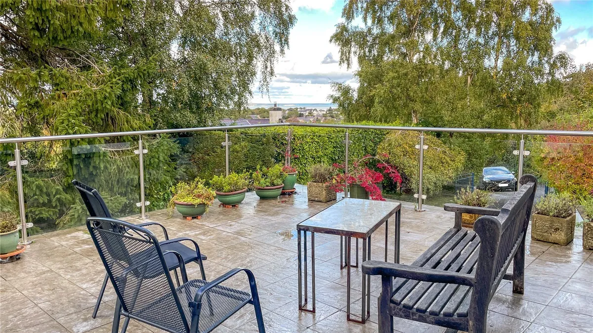 Dob, Tregarth, Bangor, Gwynedd, LL57