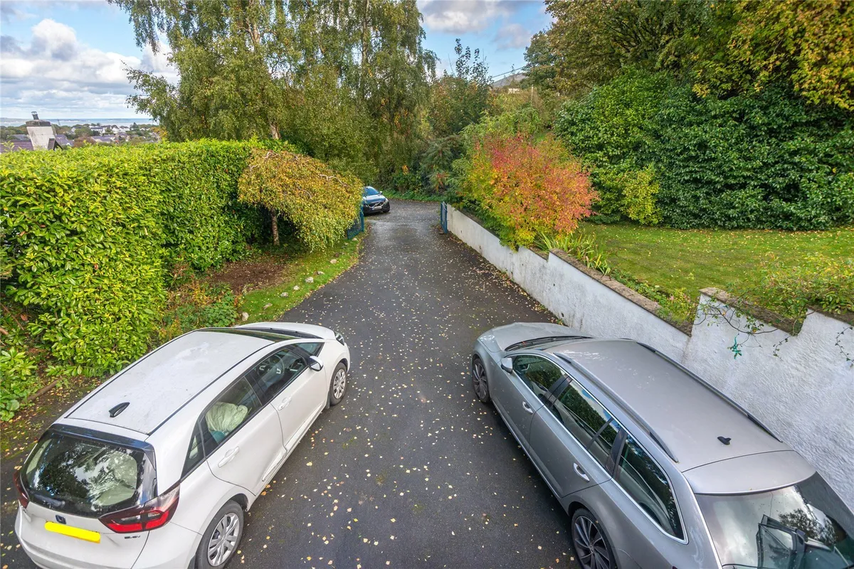 Dob, Tregarth, Bangor, Gwynedd, LL57