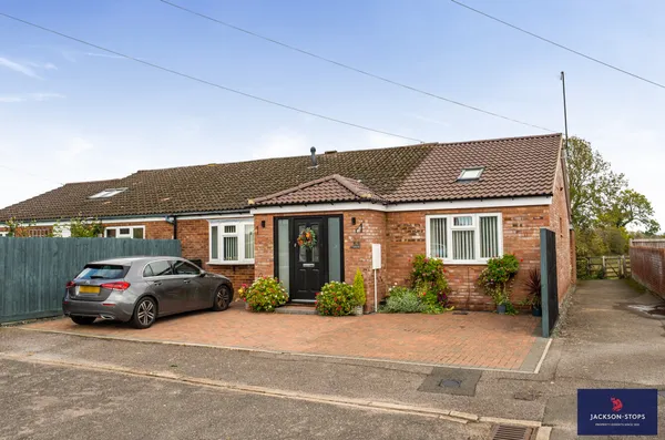 Vandyke Close, Woburn Sands, MK17 photo 1