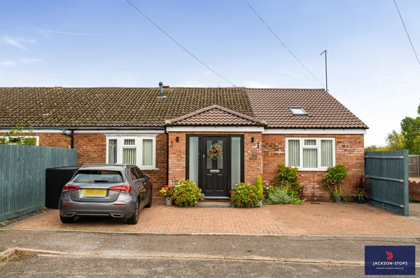Vandyke Close, Woburn Sands, MK17 photo 13