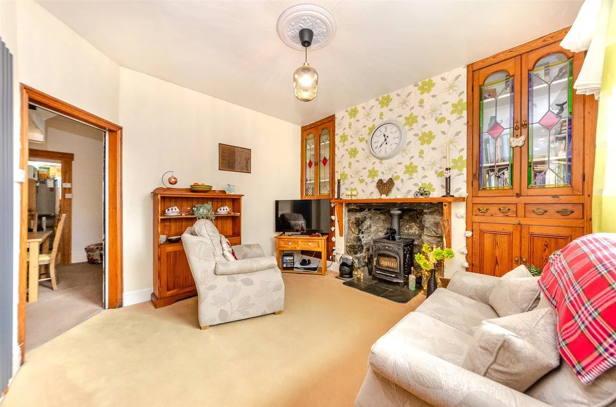 Caradog Place, Deiniolen, Caernarfon, LL55
