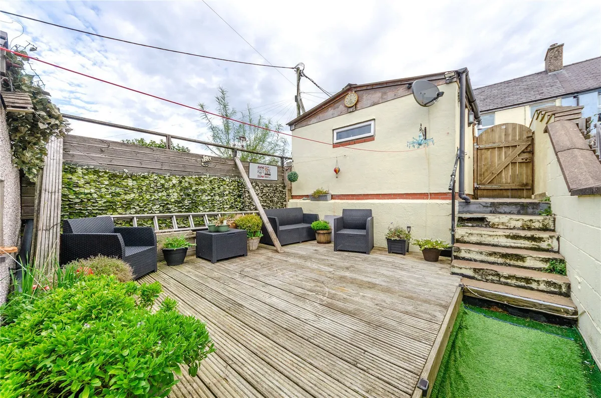 Caradog Place, Deiniolen, Caernarfon, LL55