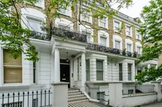 Earls Court Road London W8 photo 9