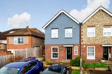 Grosvenor Road, Epsom KT18 photo 1