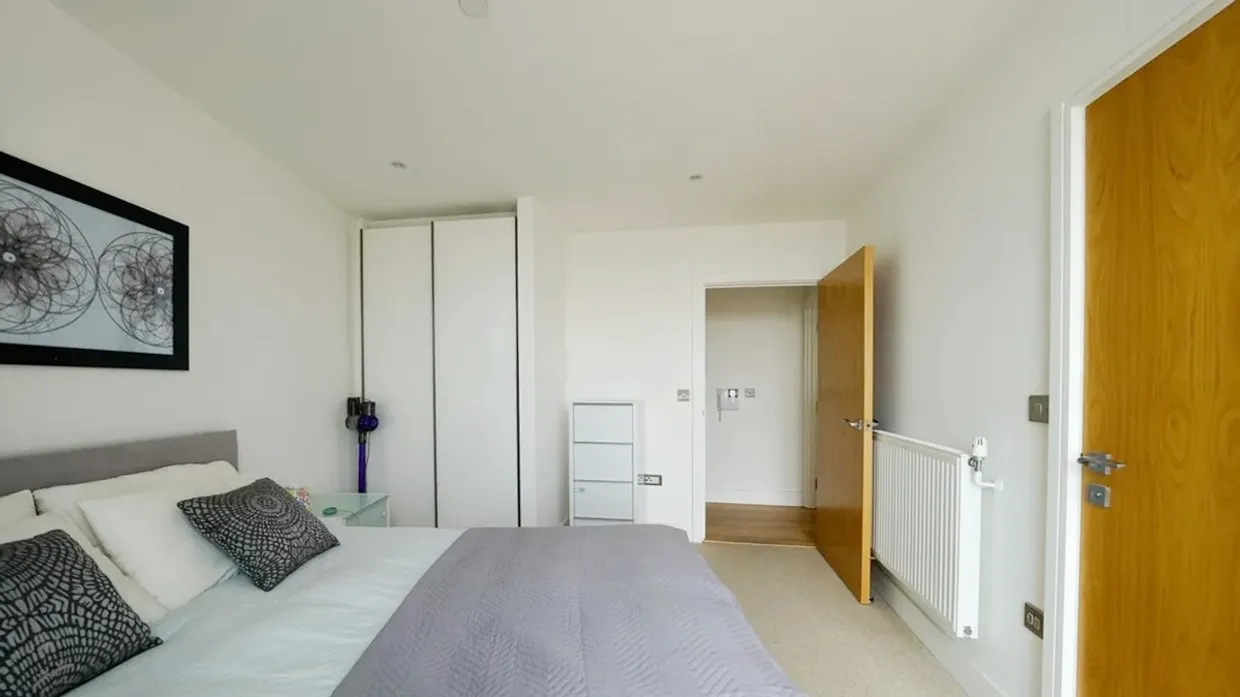 Sky View Tower, E15 photo 8
