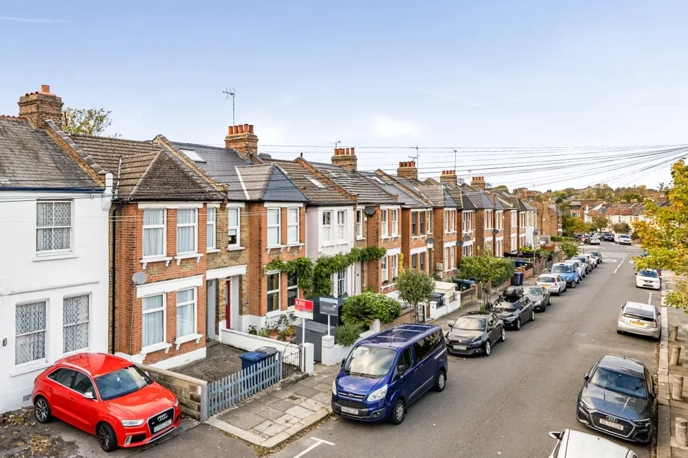 Pembroke Road London N10 photo 8
