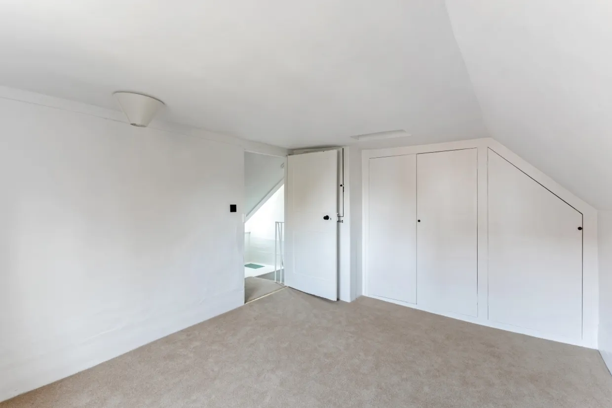 London SE21 photo 9