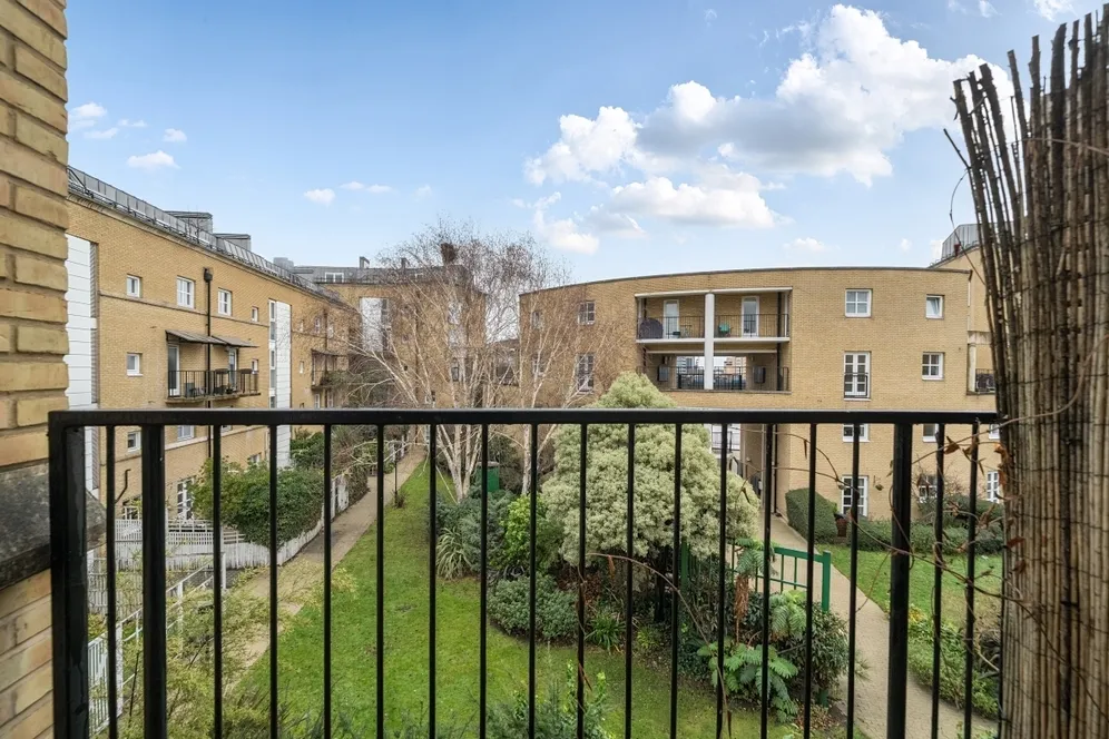 Queen of Denmark Court, Rotherhithe, SE16 photo 10