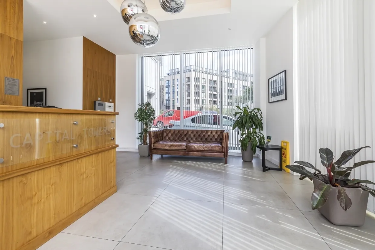 Sky View Tower, E15 photo 15