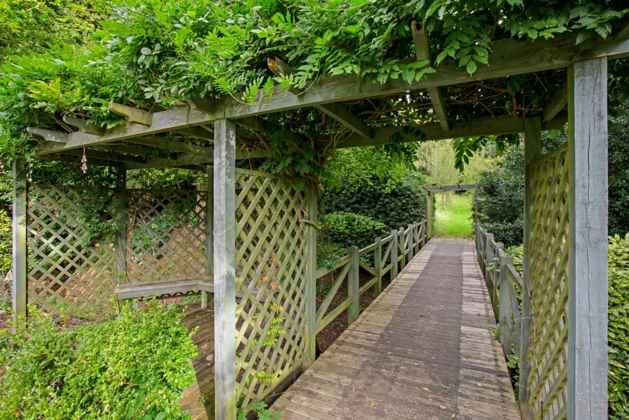 Hither Chantlers Langton Green TN3 photo 17