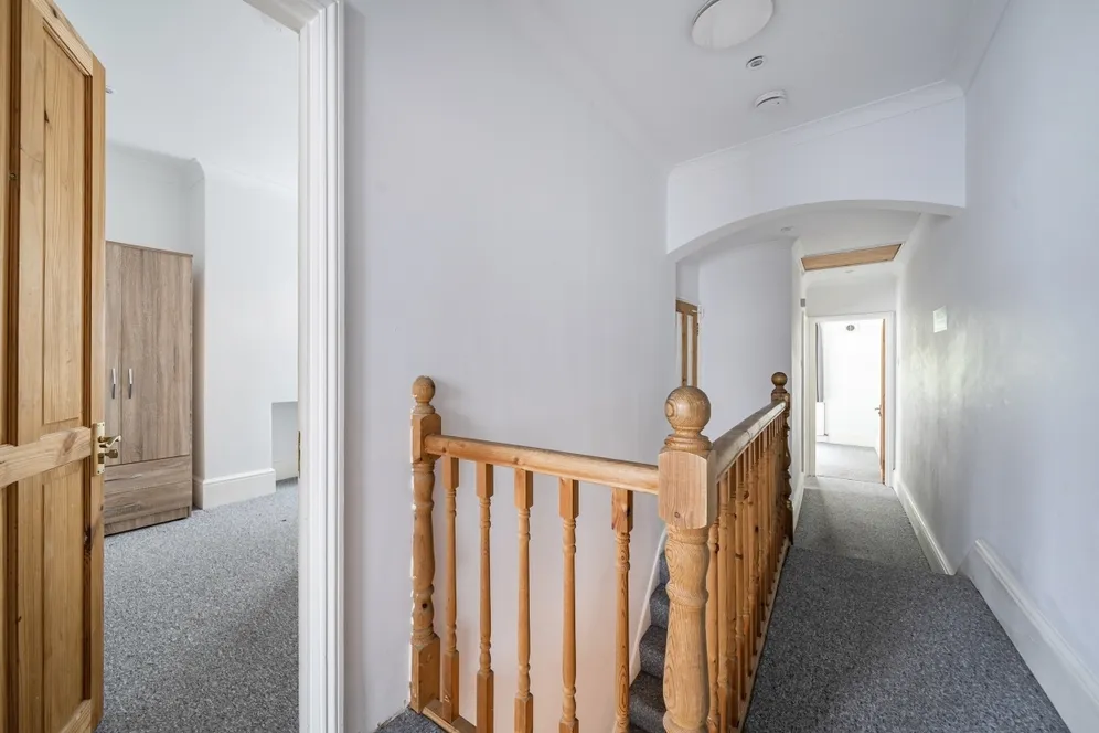 Pembroke Road London N10 photo 18